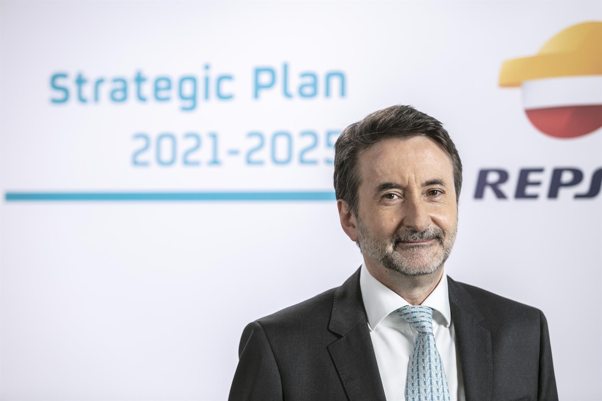 Repsol duplica sus ganancias a marzo impulsado por los precios del crudo