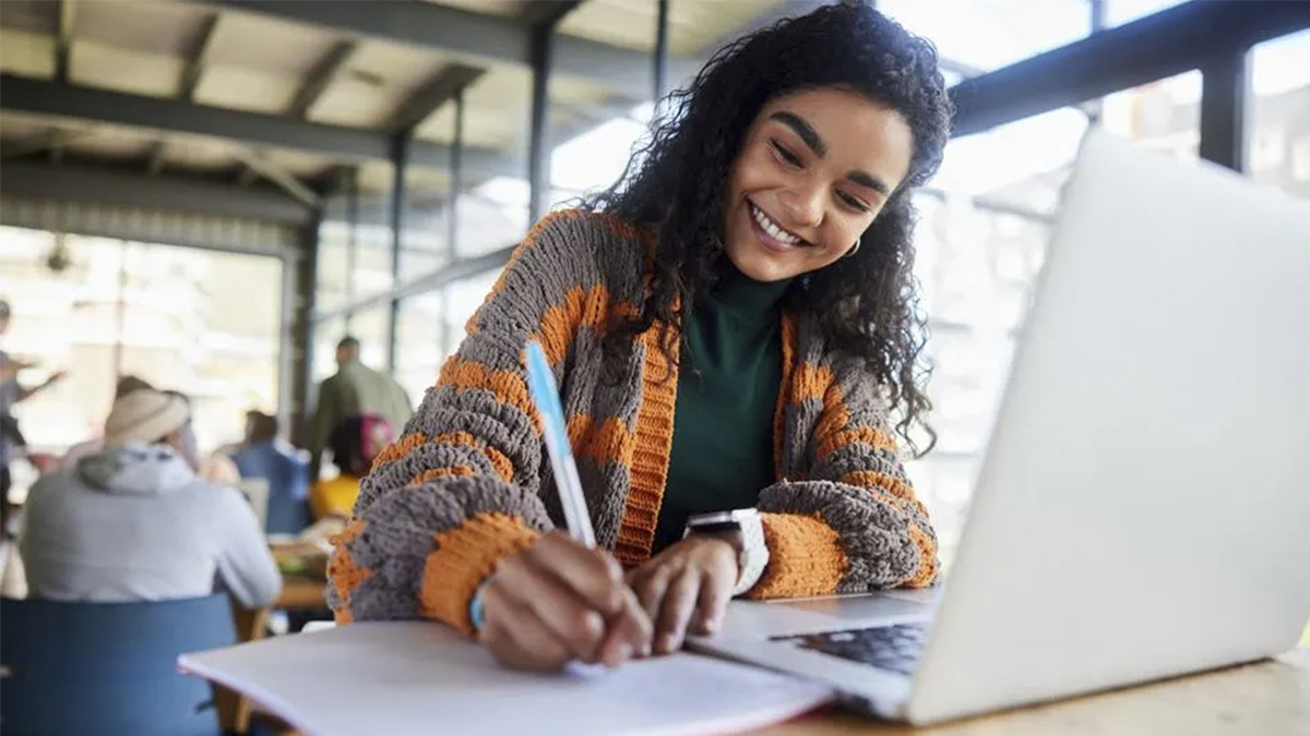 5 sugerencias de ChatGPT listas para usar que ahorran horas a los estudiantes cada semana