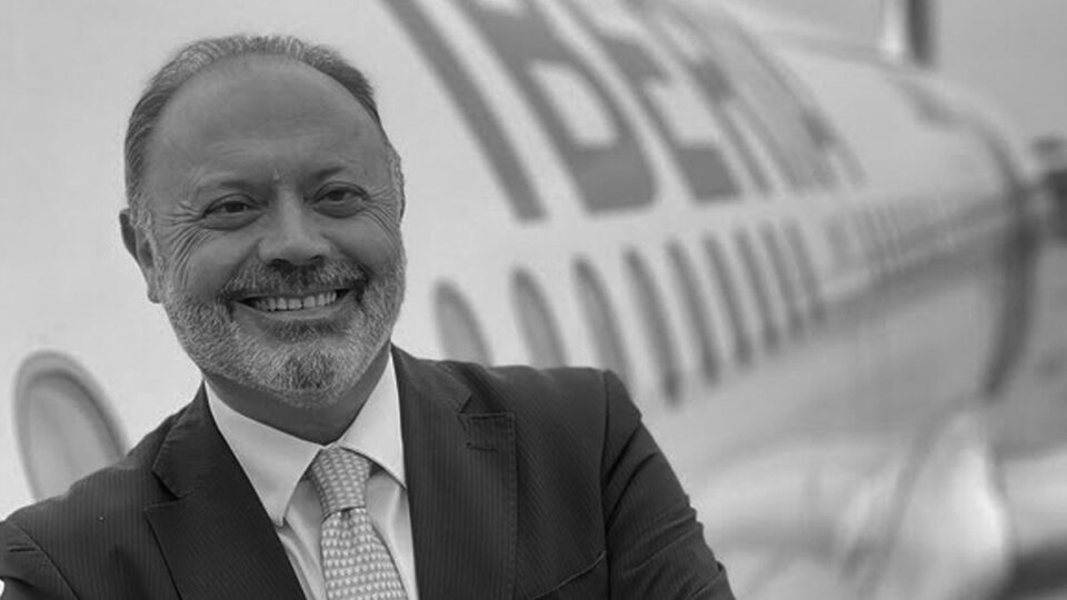 Iberia nombra a Víctor Moneo nuevo director global de Ventas